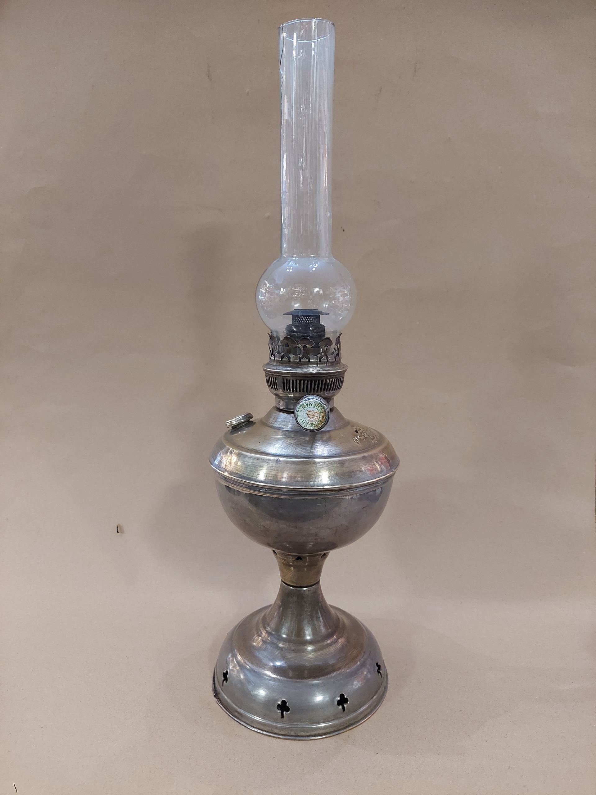 چراغ گردسوز برنجی قدیمی مطابق تصویر
