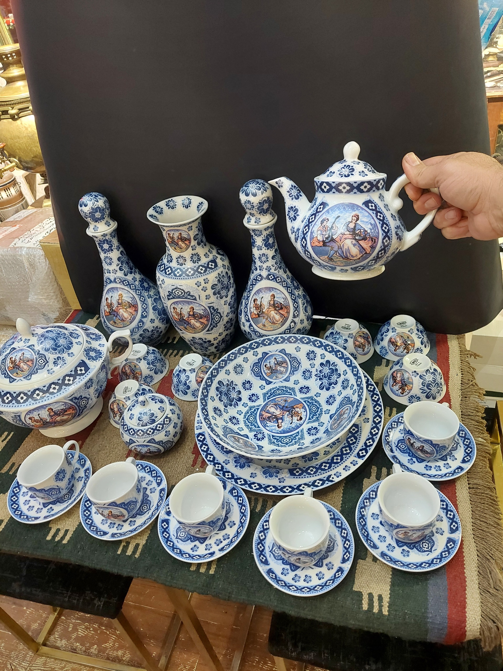 سرویس چینی طرح لمونژ مارکدار کاملا سالم