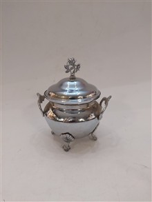 قندان