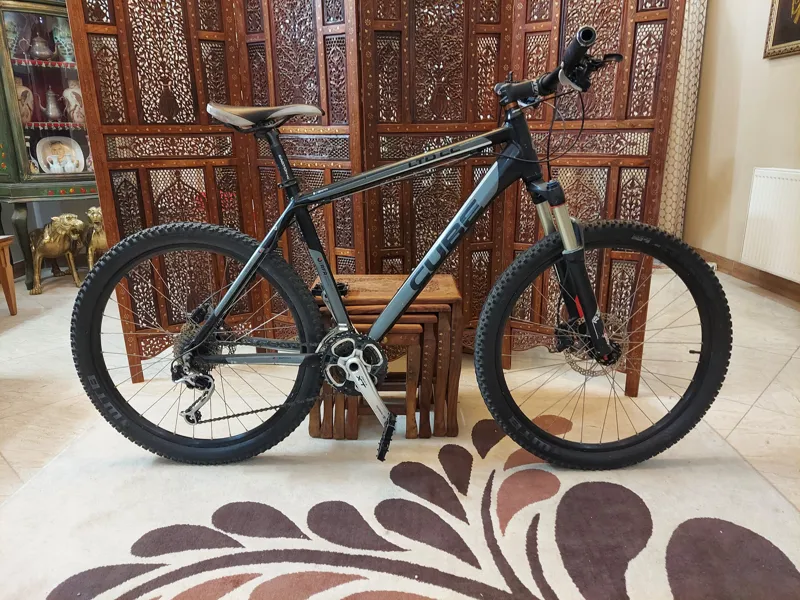 دوچرخه کیوب cube آلمان با قطعات xt حرفه ای