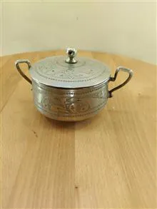 قندان