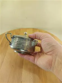 قندان
