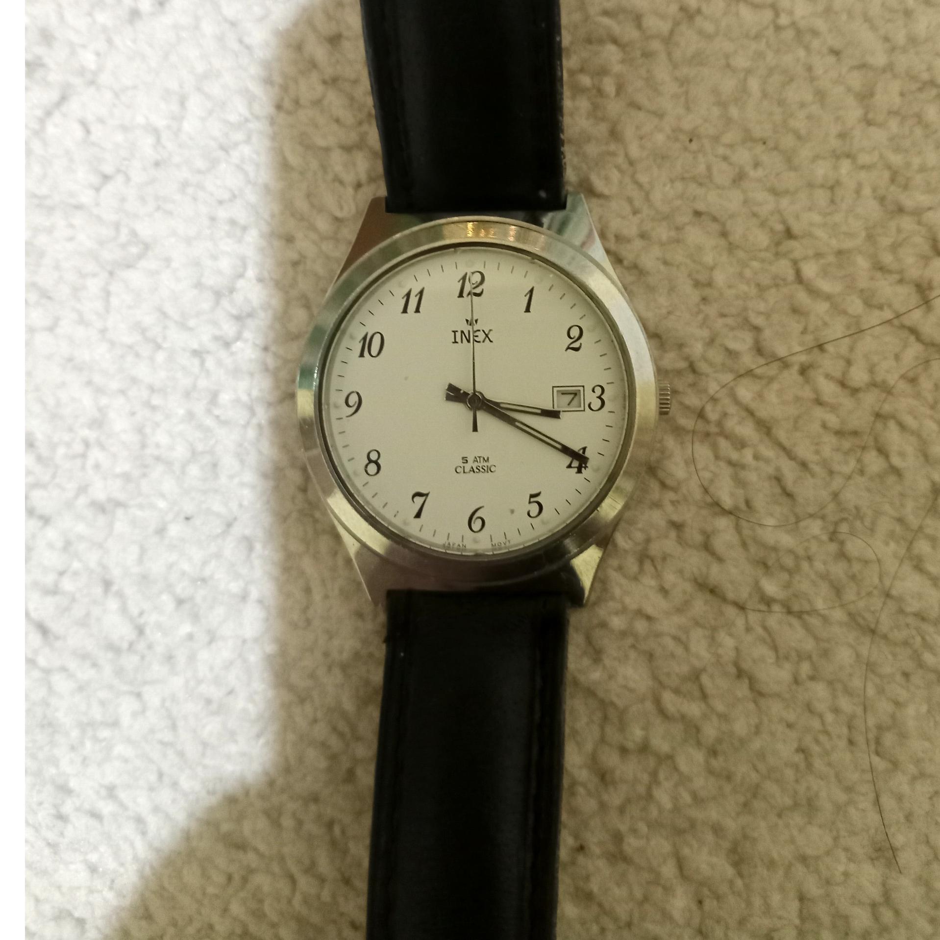 ساعت مچی سوئدی