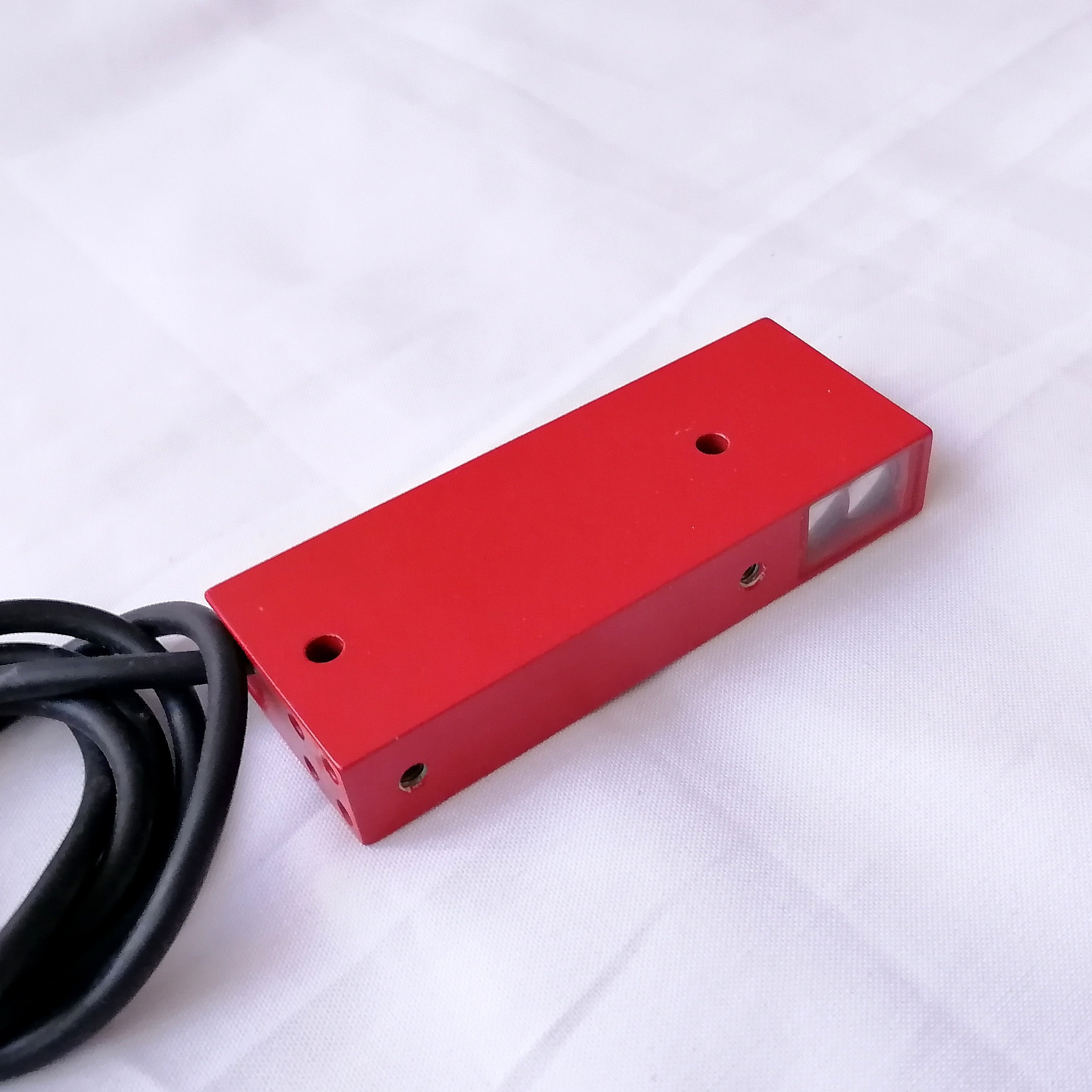 سنسور صنعتی لویز LEUZE کد RK72/4