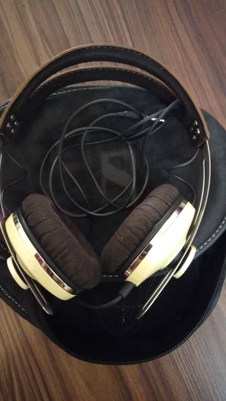 هدفون سنهایزر mumentum sennheiser