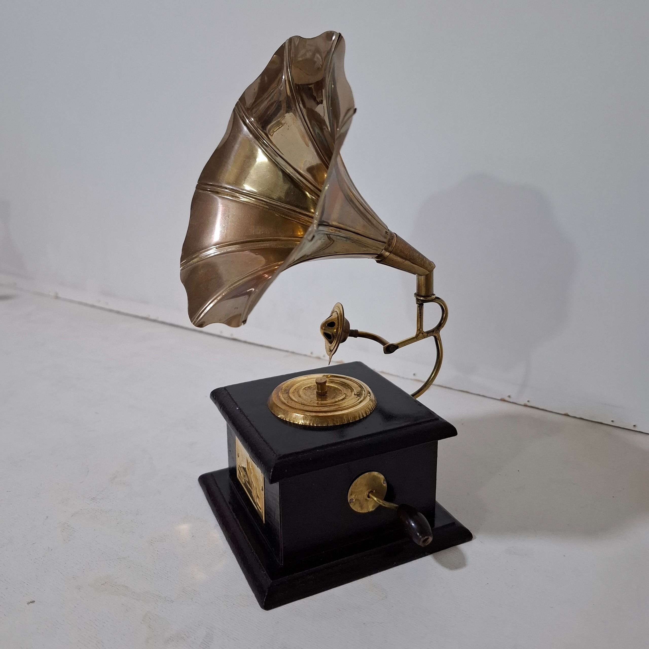 گرامافون برنجی تزیینی دکوری ساخت هند