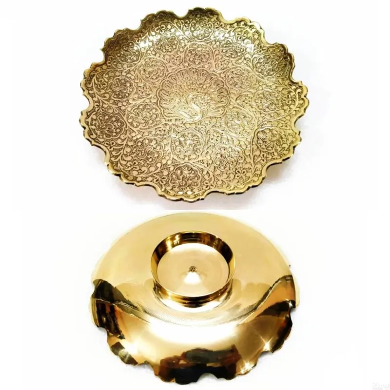 یک عدد پیش دستی برنجی هندی قطر 20 با طرح طاووس