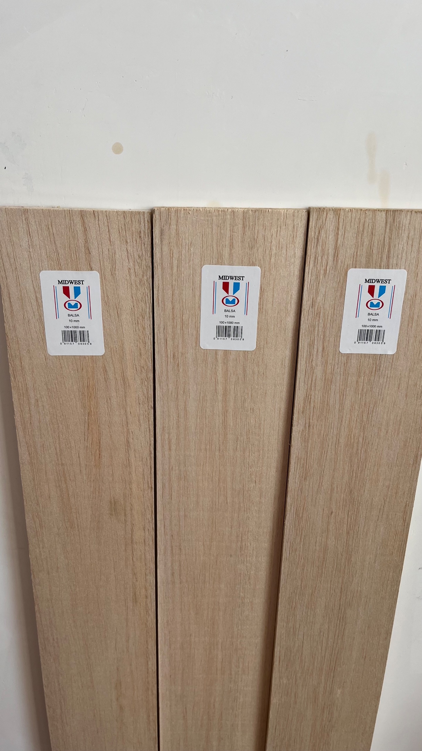 چوب بالسا 10میل برند میدوست سخت 1متر در 10سانت