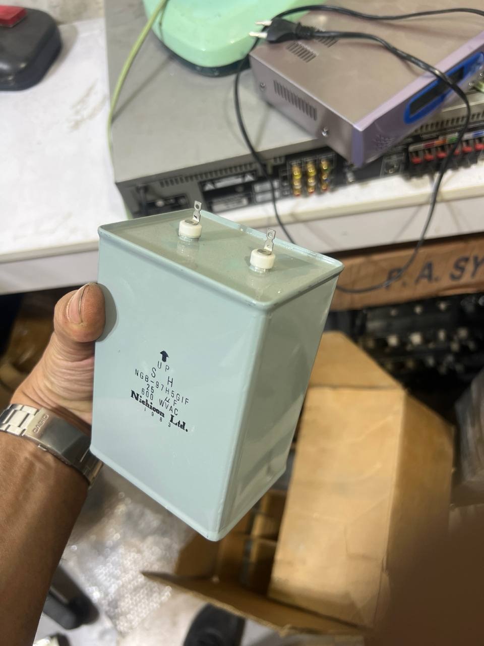 خازن روغنی ژاپنی اکبند nichicon 600vwac 25uf