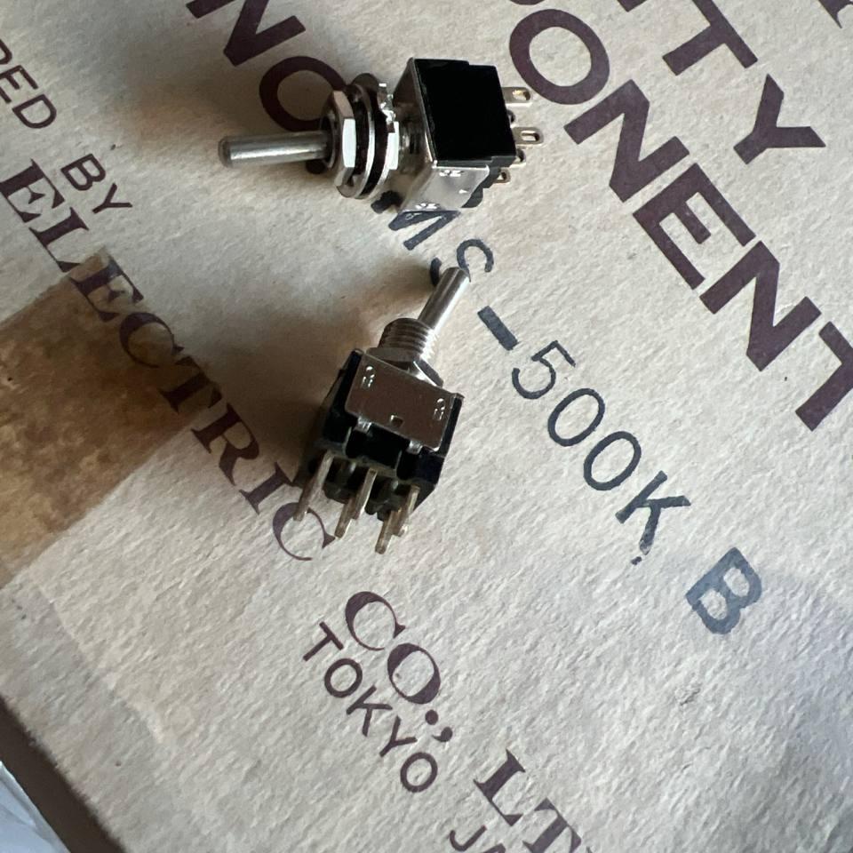 کلید کلنگی ژاپنی 6 پایه جنس قدیمی