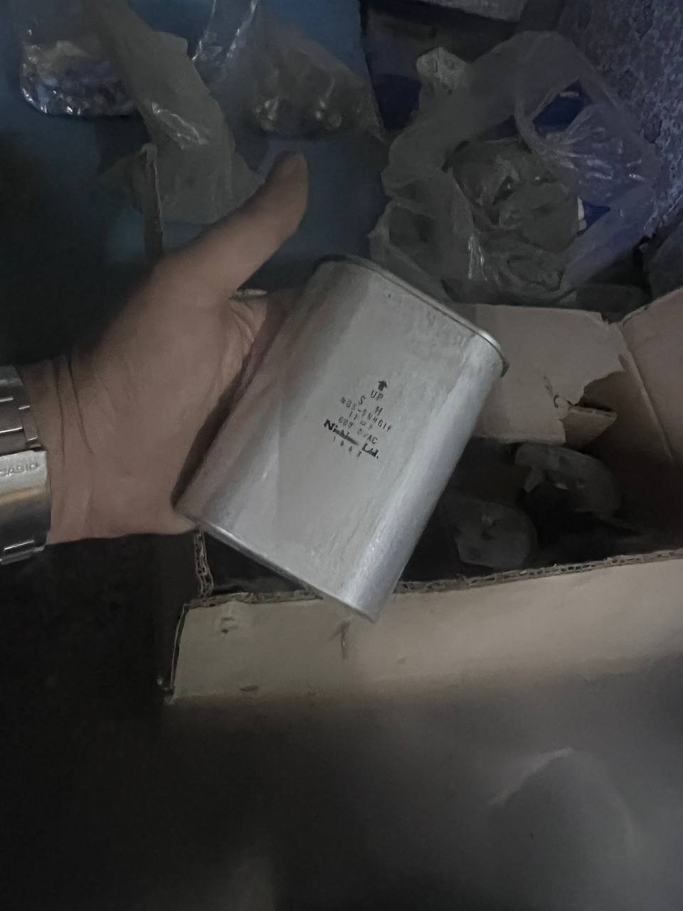 خازن روغنی 600v 17uf