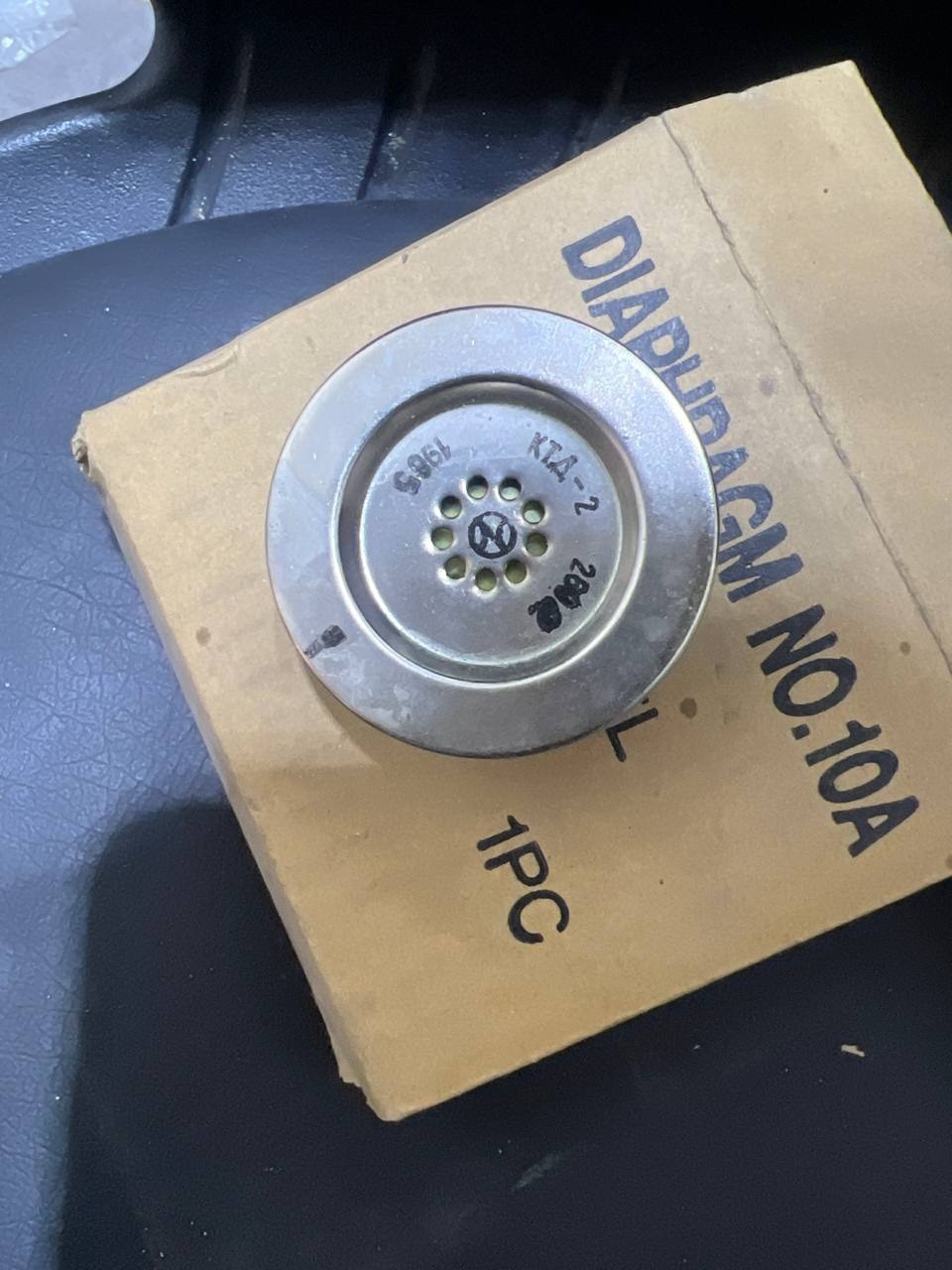 بلندگو یا بازر گوشی تلفن جنس قدیمی