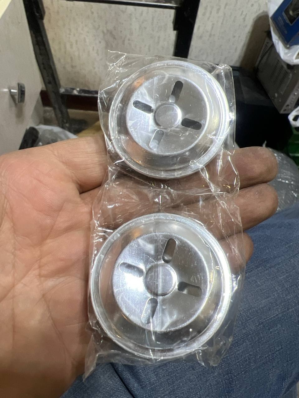 کپسول یا دهنی میکروفون تلفن قدیمی یا ایفون