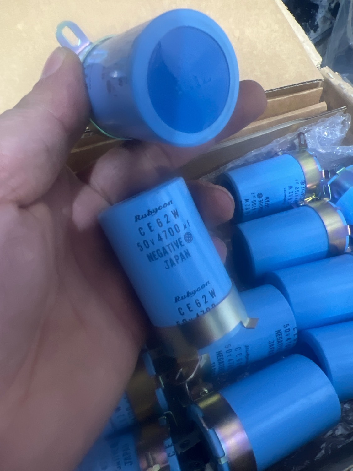 خازن ژاپنی روبیکون 50v 4700uf