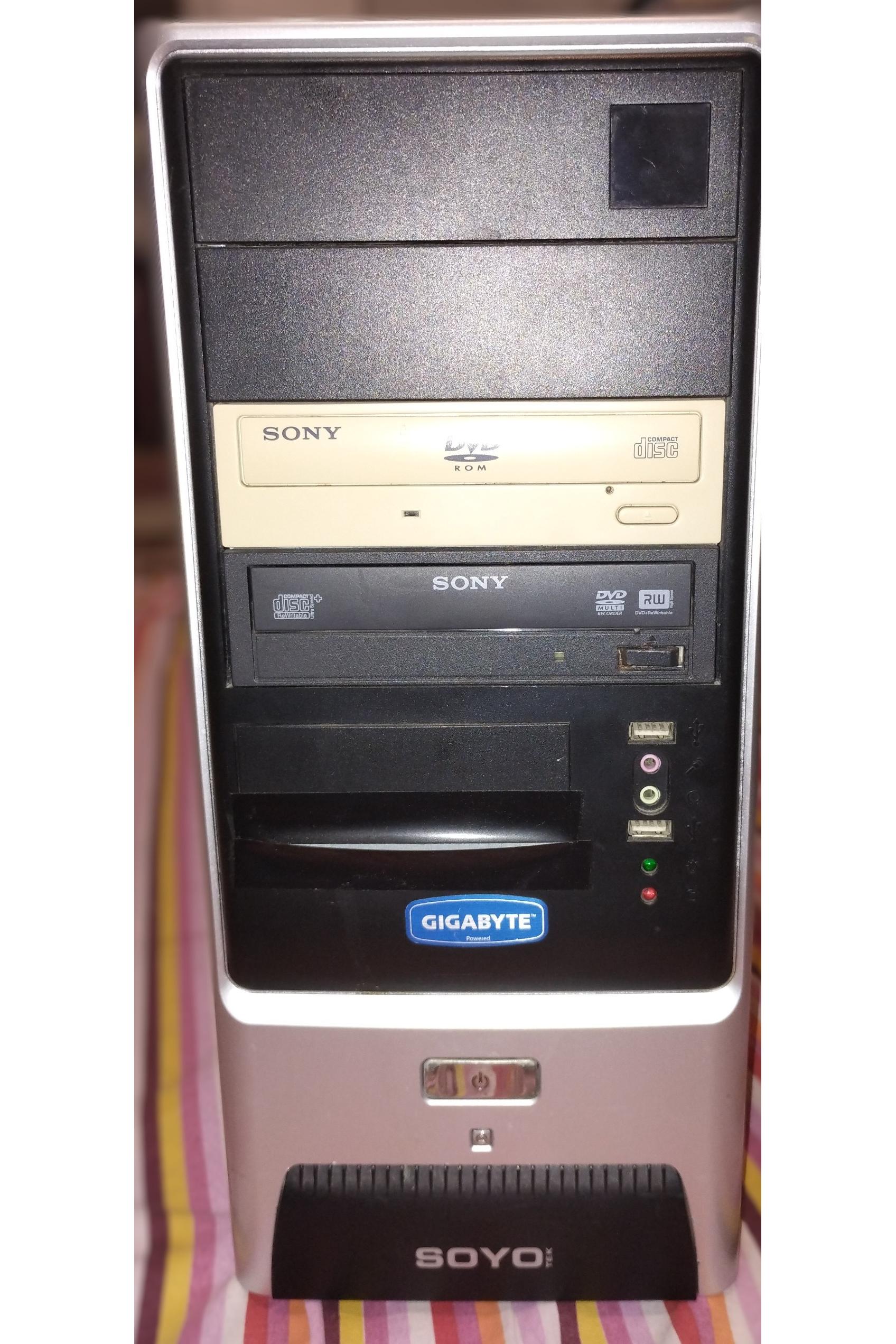 کیس کامپیوتر و مادربرد و قطعات دیگر