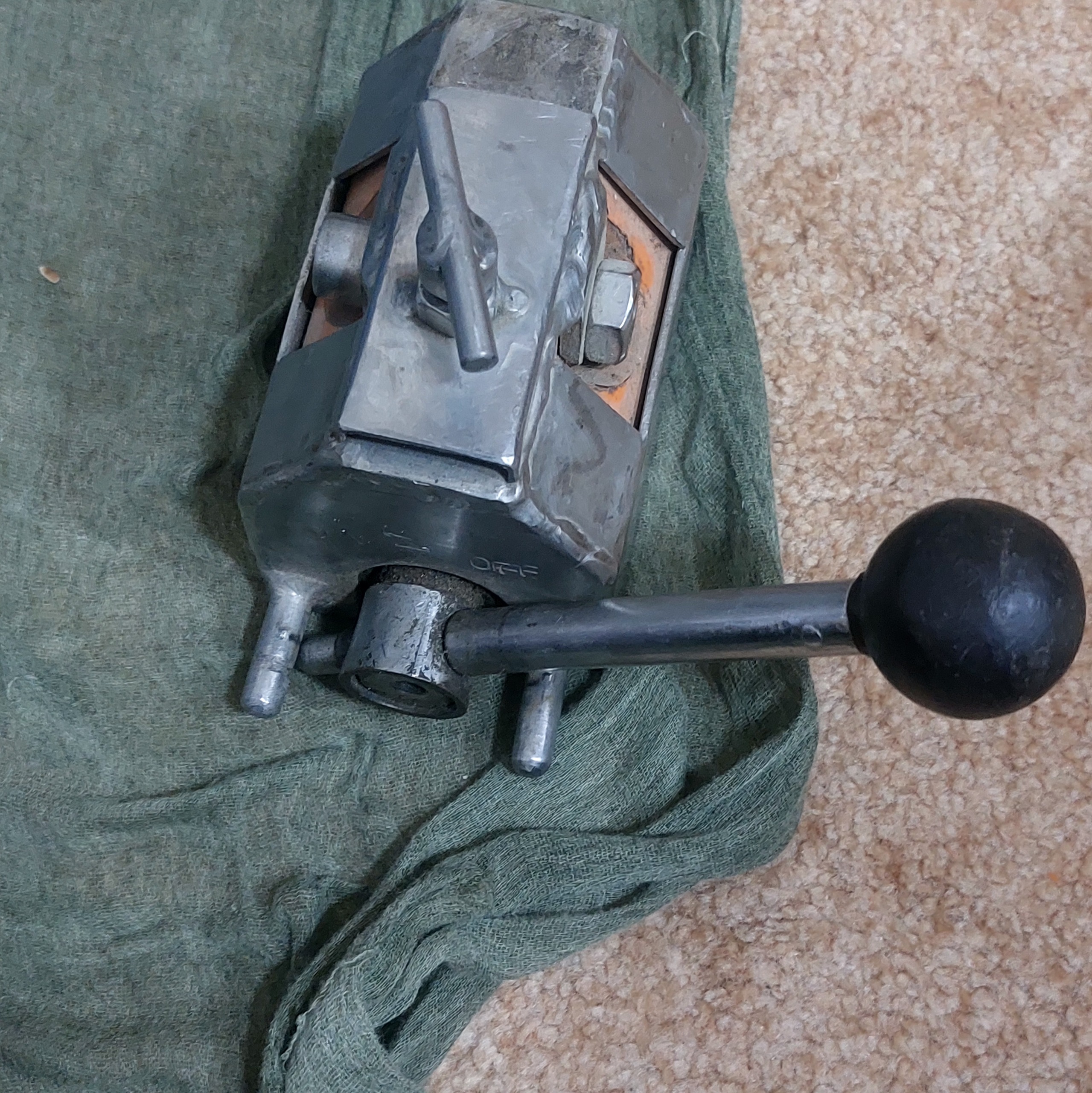 جرثقیل آهنربای خیلی قوی