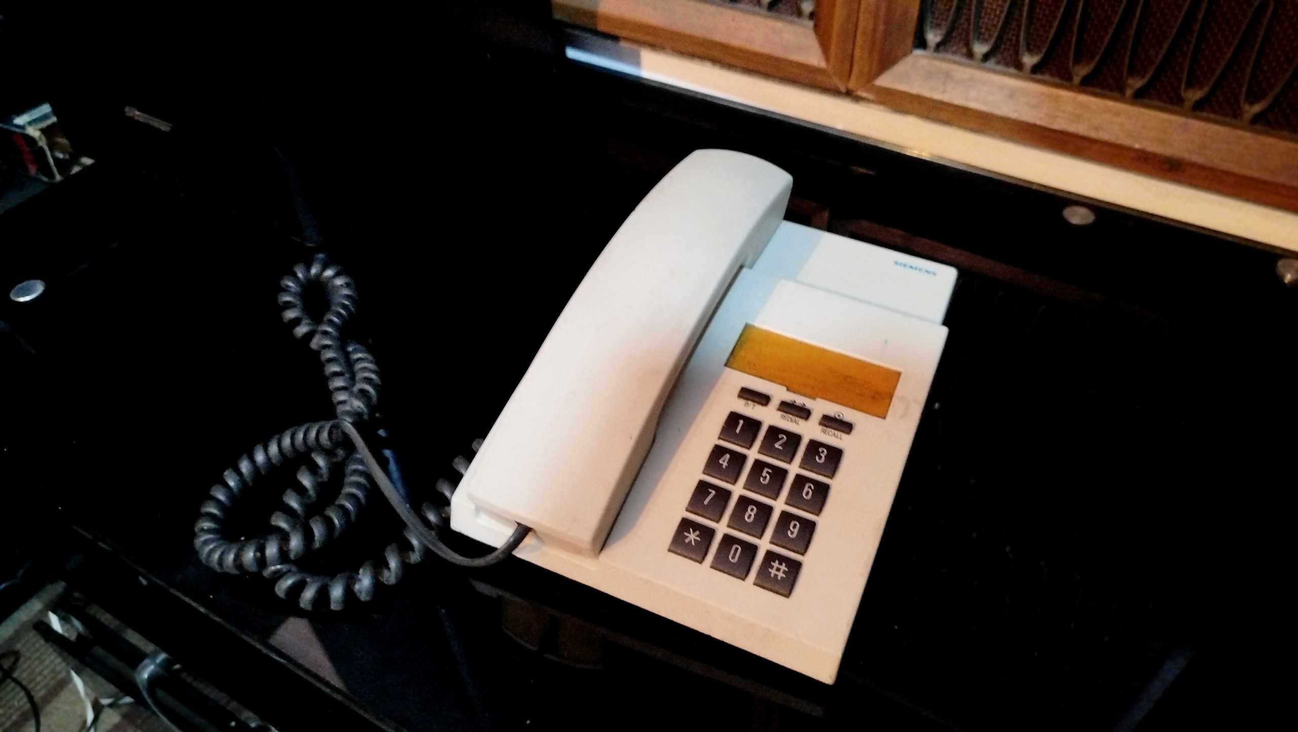 تلفن زیمنس ساخت آلمان در حد نو