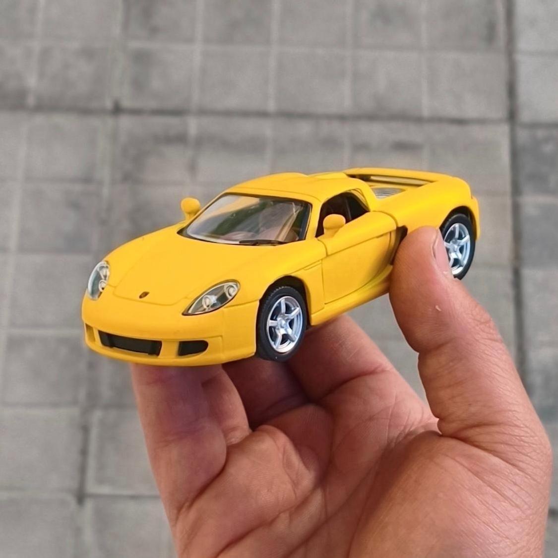 ماکت ماشین Porsche Carrera GT