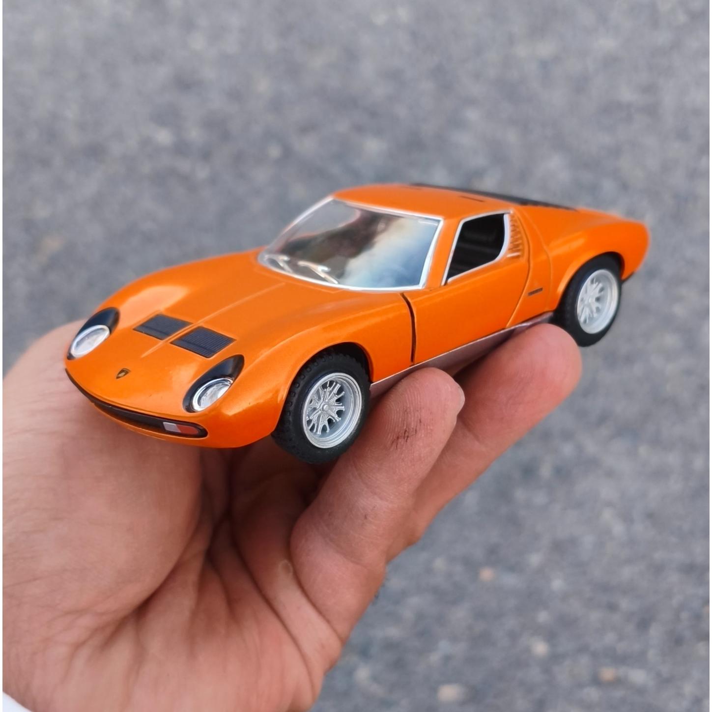 ماکت ماشین Lamborghini Miura P400 . برند KiNSMART