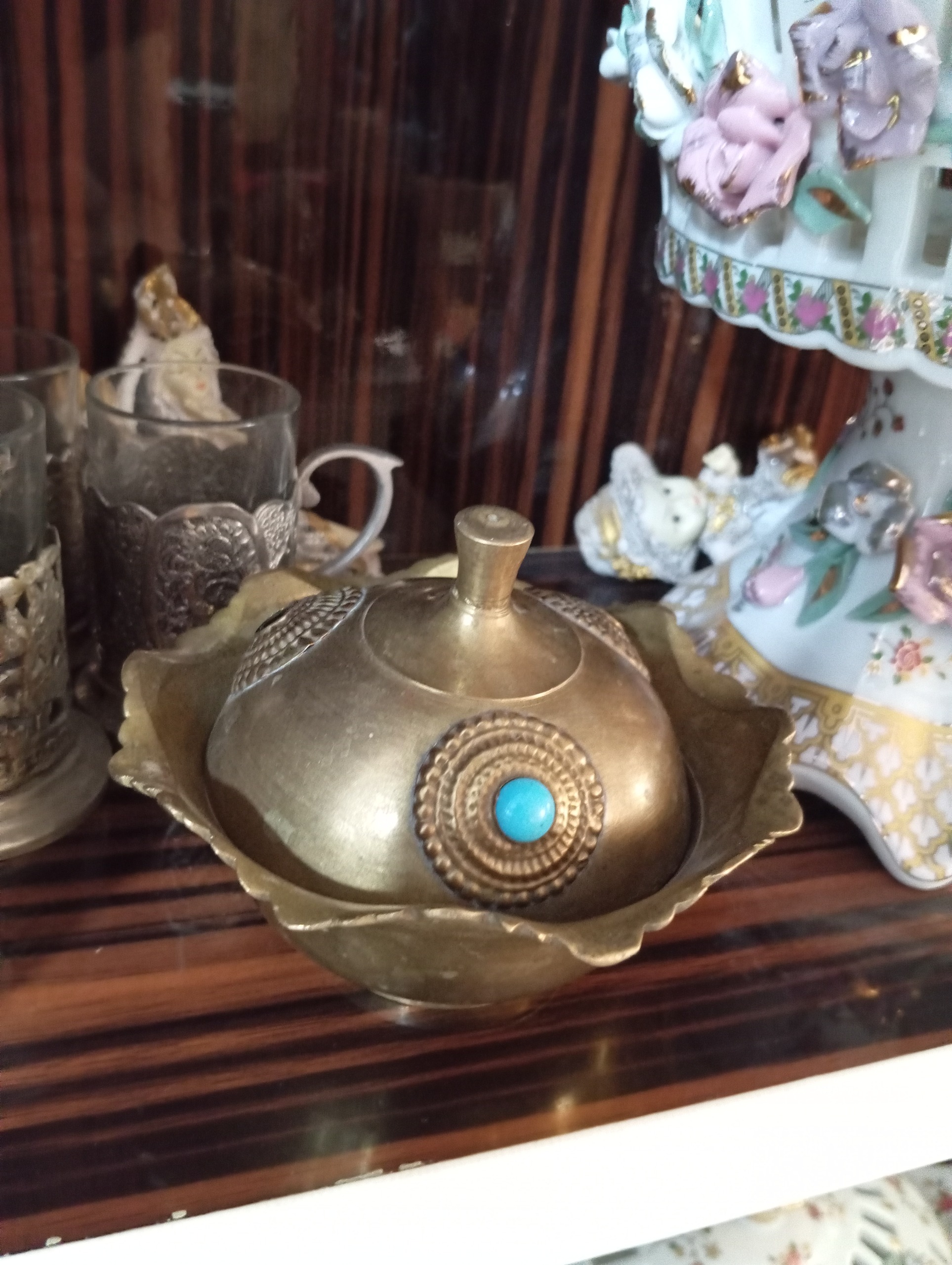 قندان برنجی قدیمی نگیندار