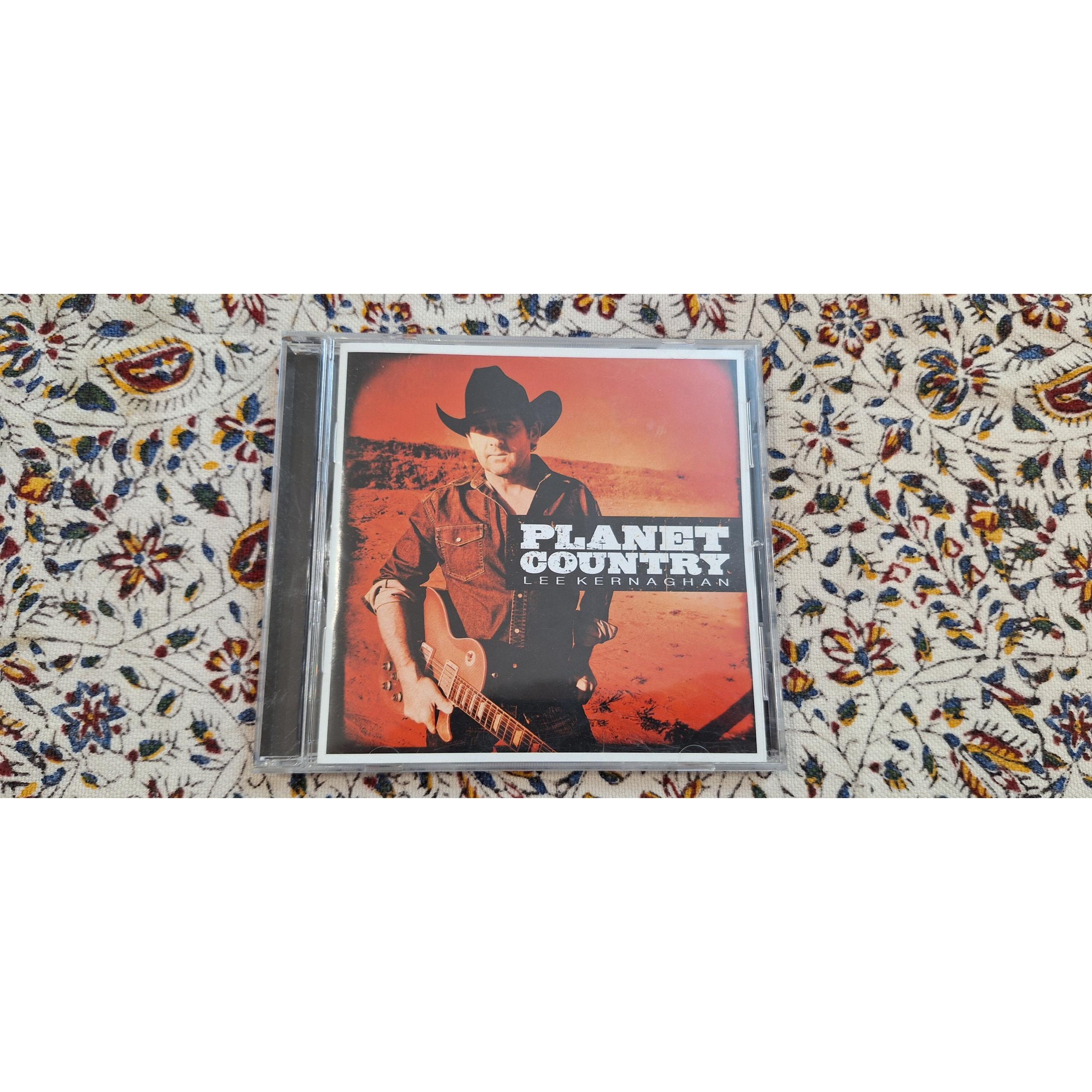 آلبوم سرزمین کانتری از لی کرنگان سبک کانتری