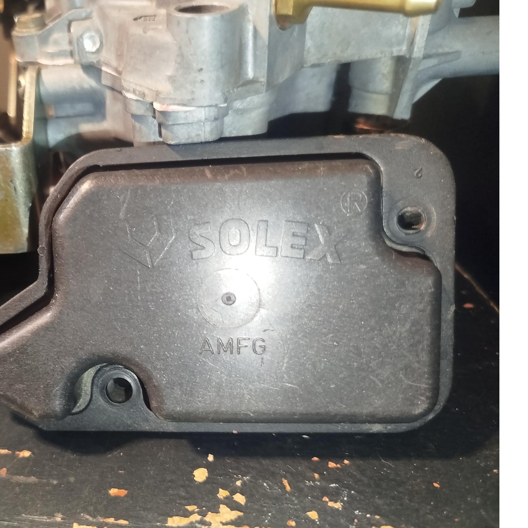 پمپ کمکی شتاب کاربراتور پژو 2000