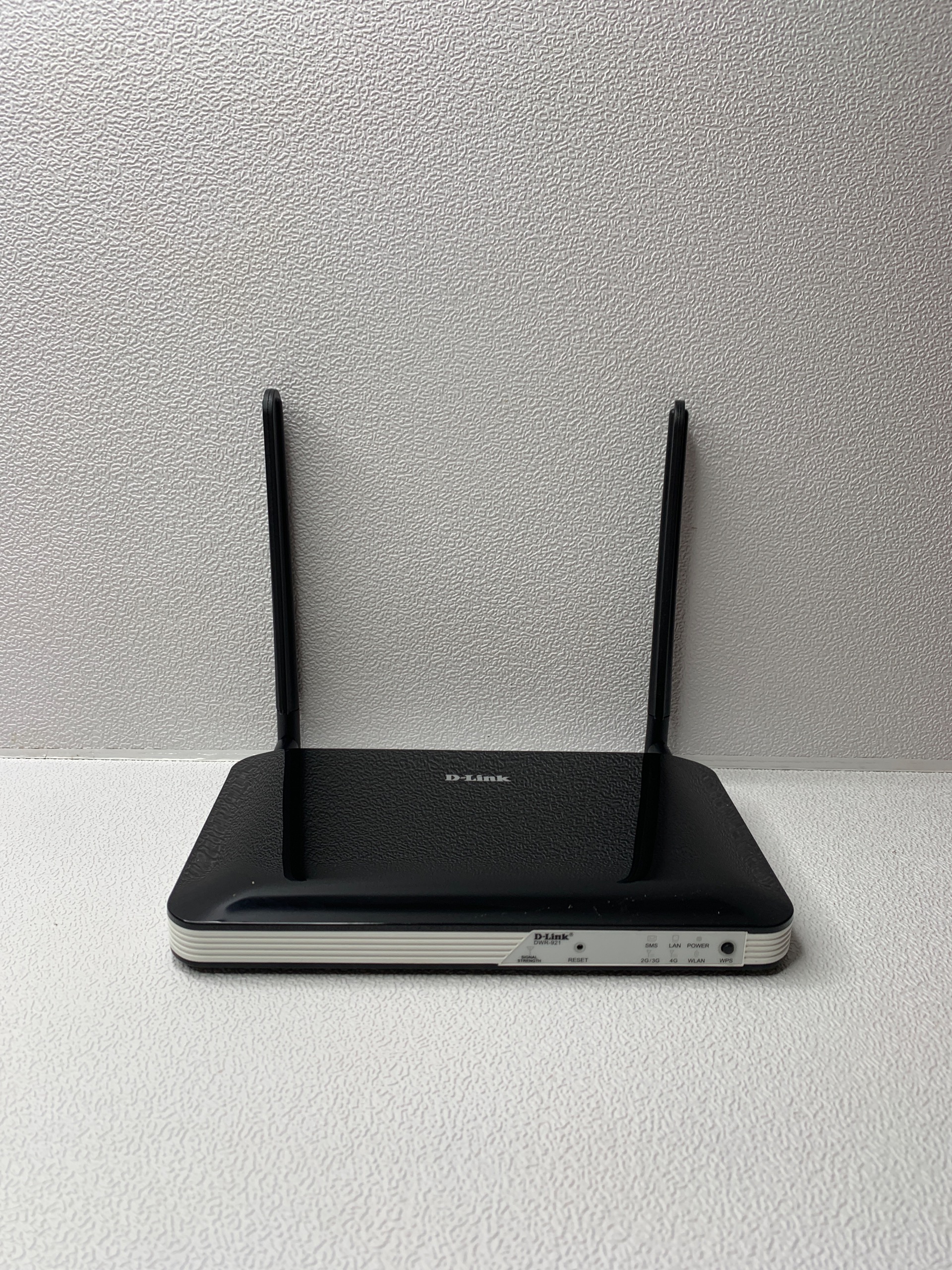 مودم 4G LTE دی-لینک مدل DWR-921