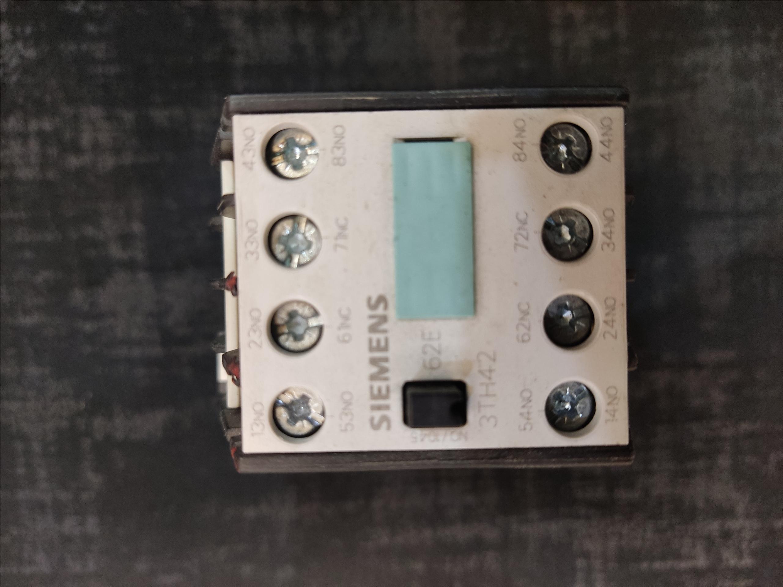 کنتاکتور زیمنس 3TH42 62-0BB4