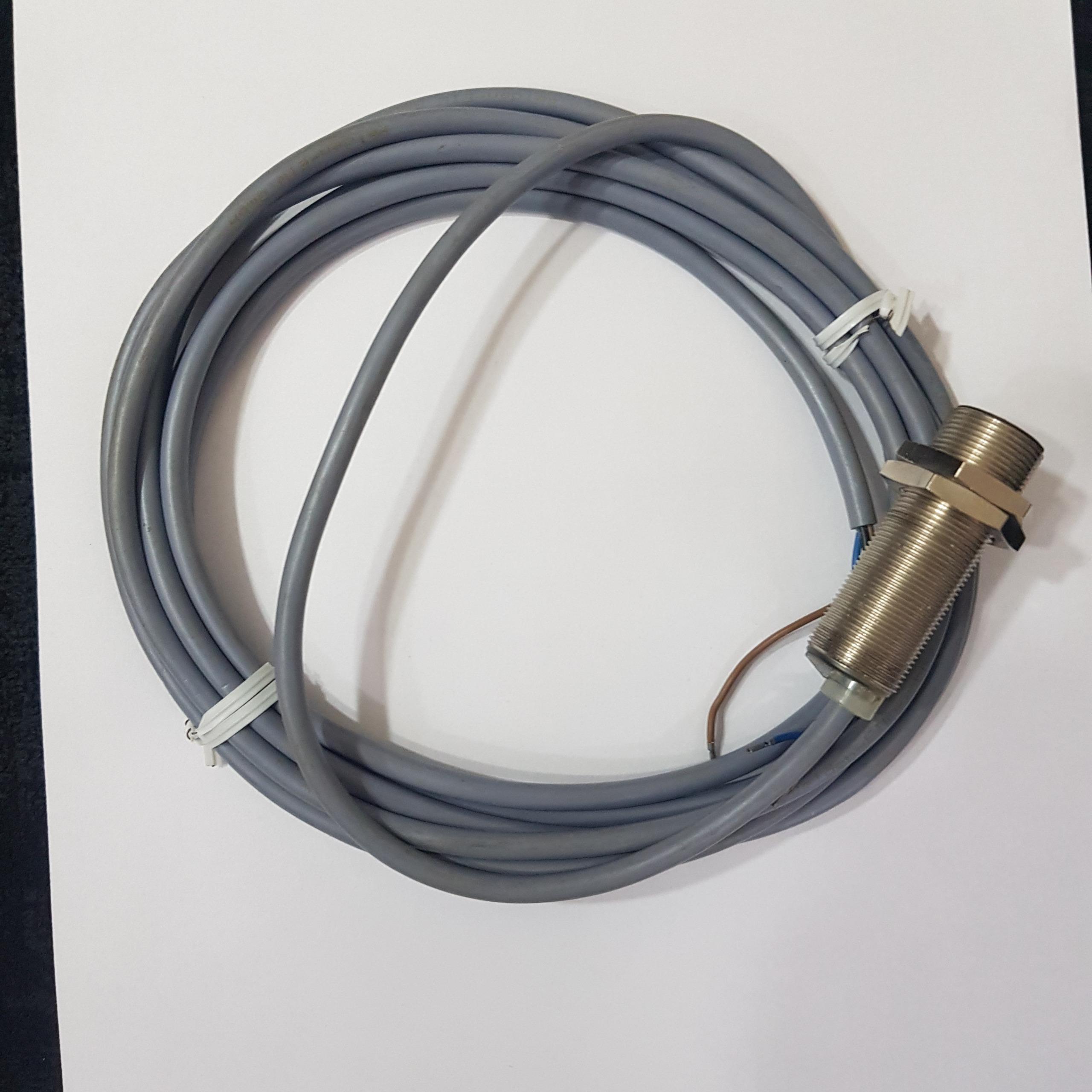 سنسور القایی بالوف آلمان کد BES M18MI-PSC50B-BV03