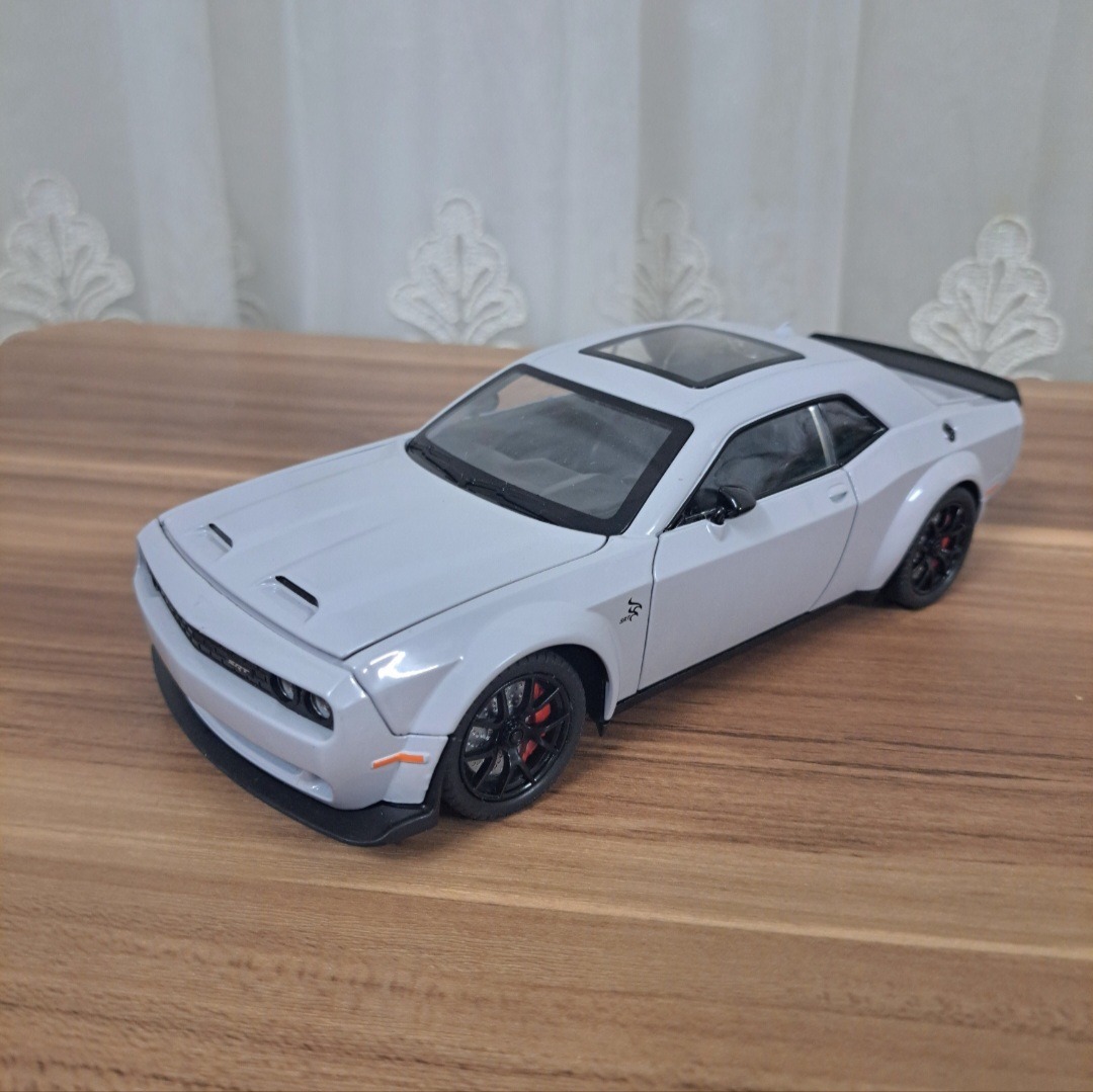 ماکت دوج چلنجر هلکت 2024 چژی