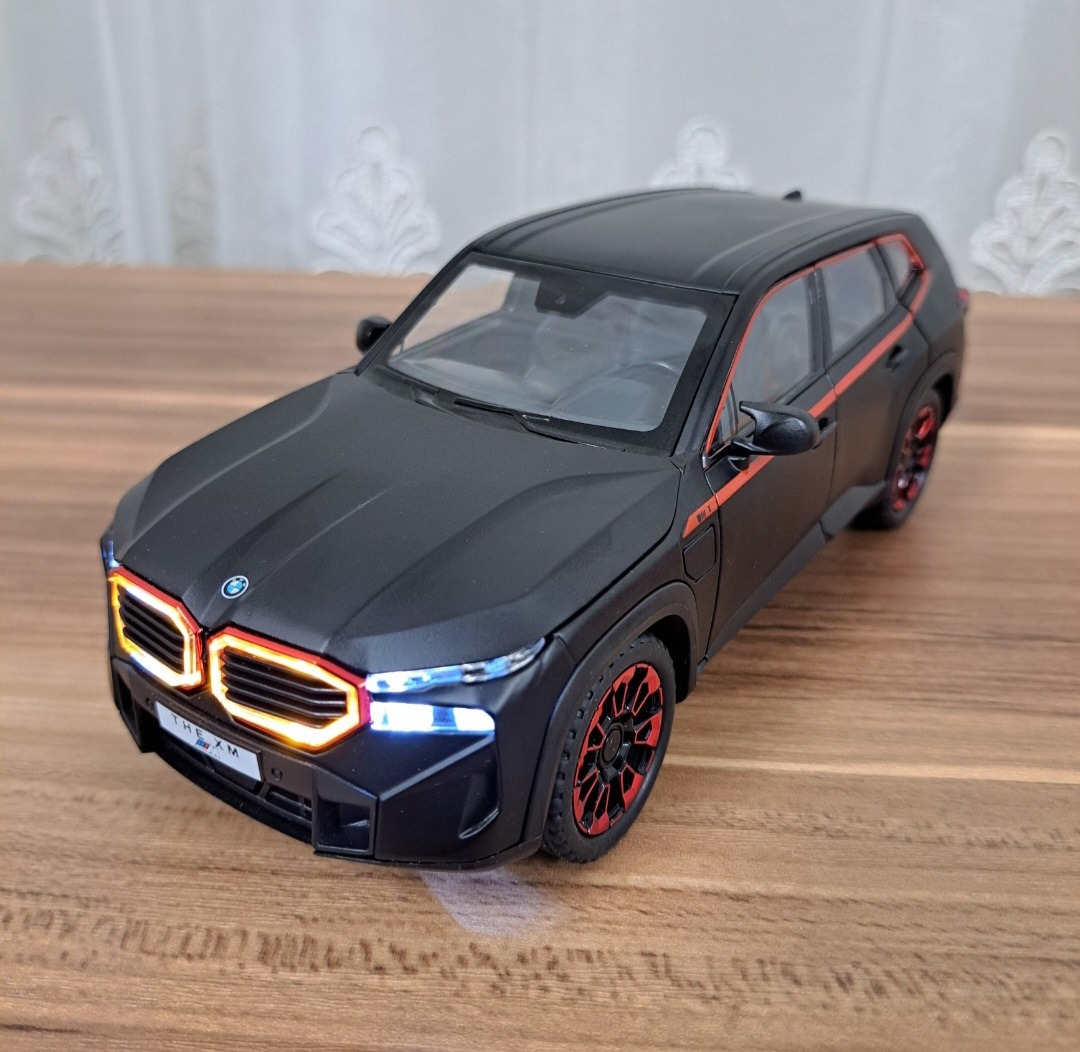 ماکت بی ام و bmw xm کربنی دودزا