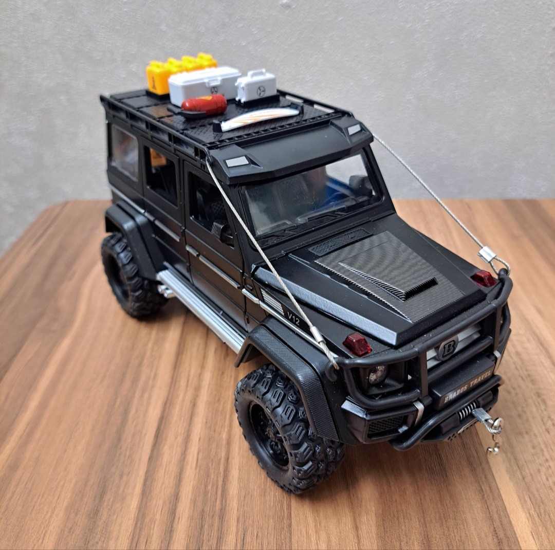 ماکت بنز کمپر g550 مشکی
