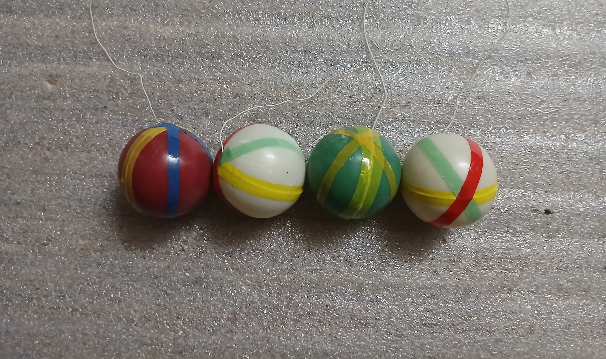 4 عدد توپ کشدار قدیمی (فقط برای دکور و کلکسیون)