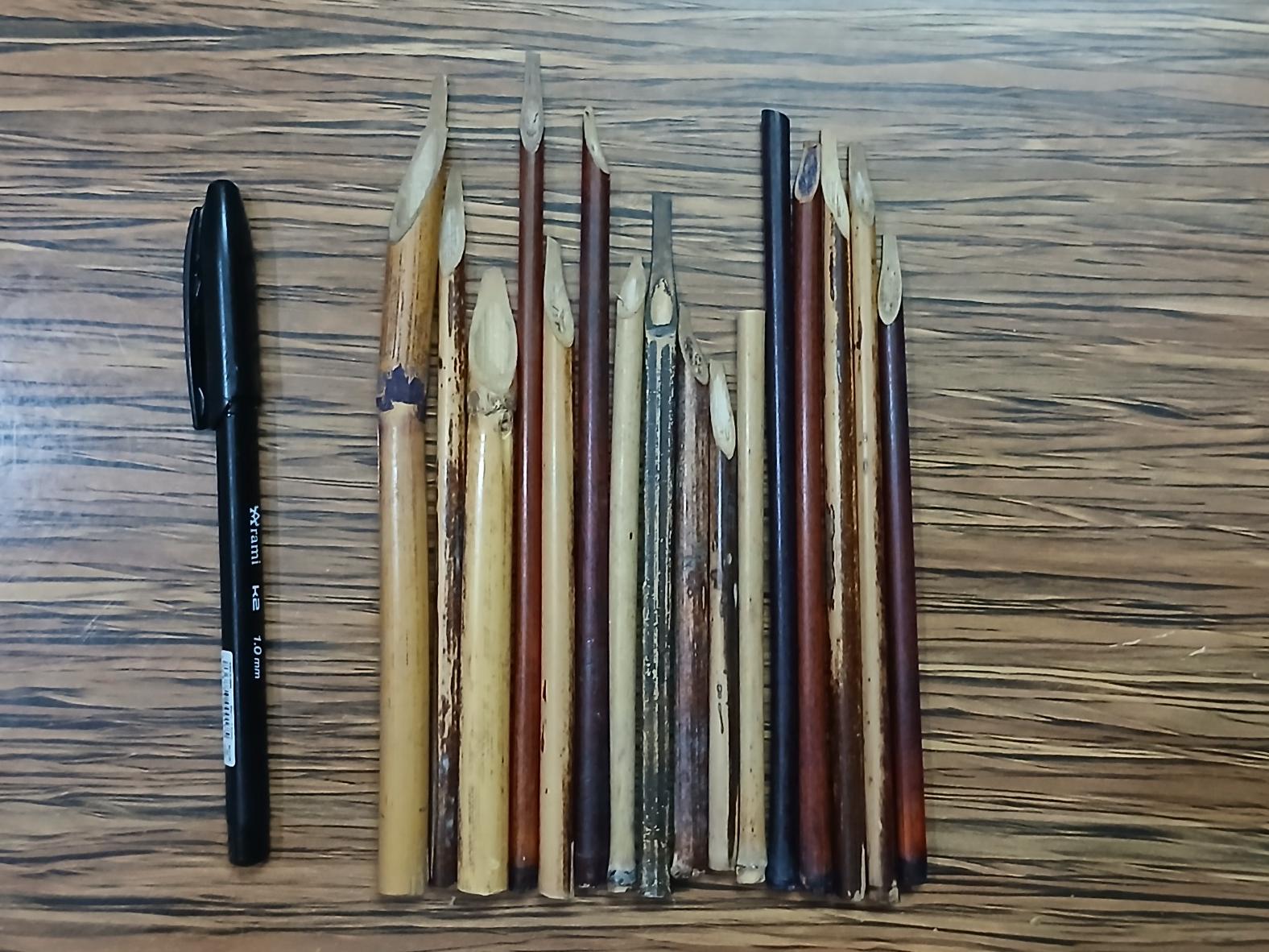 16 عدد قلم خوشنویسی قدیمی (توضیحات دارد)