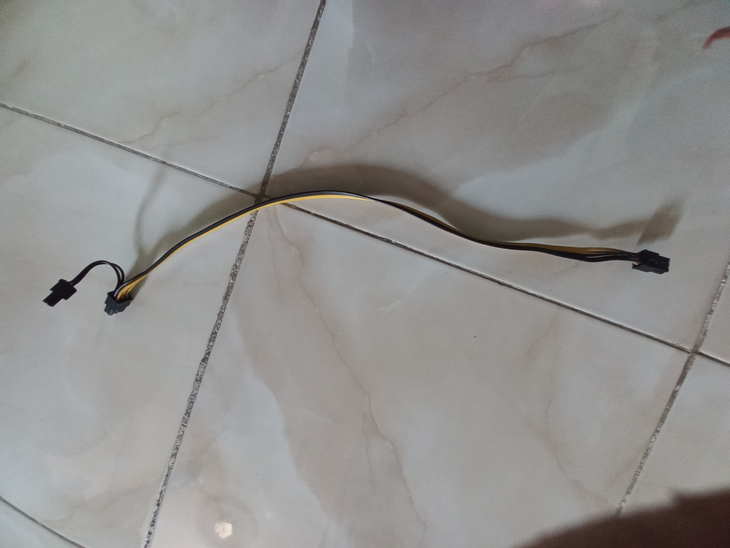 کابل برق گرافیک 6به 8پین