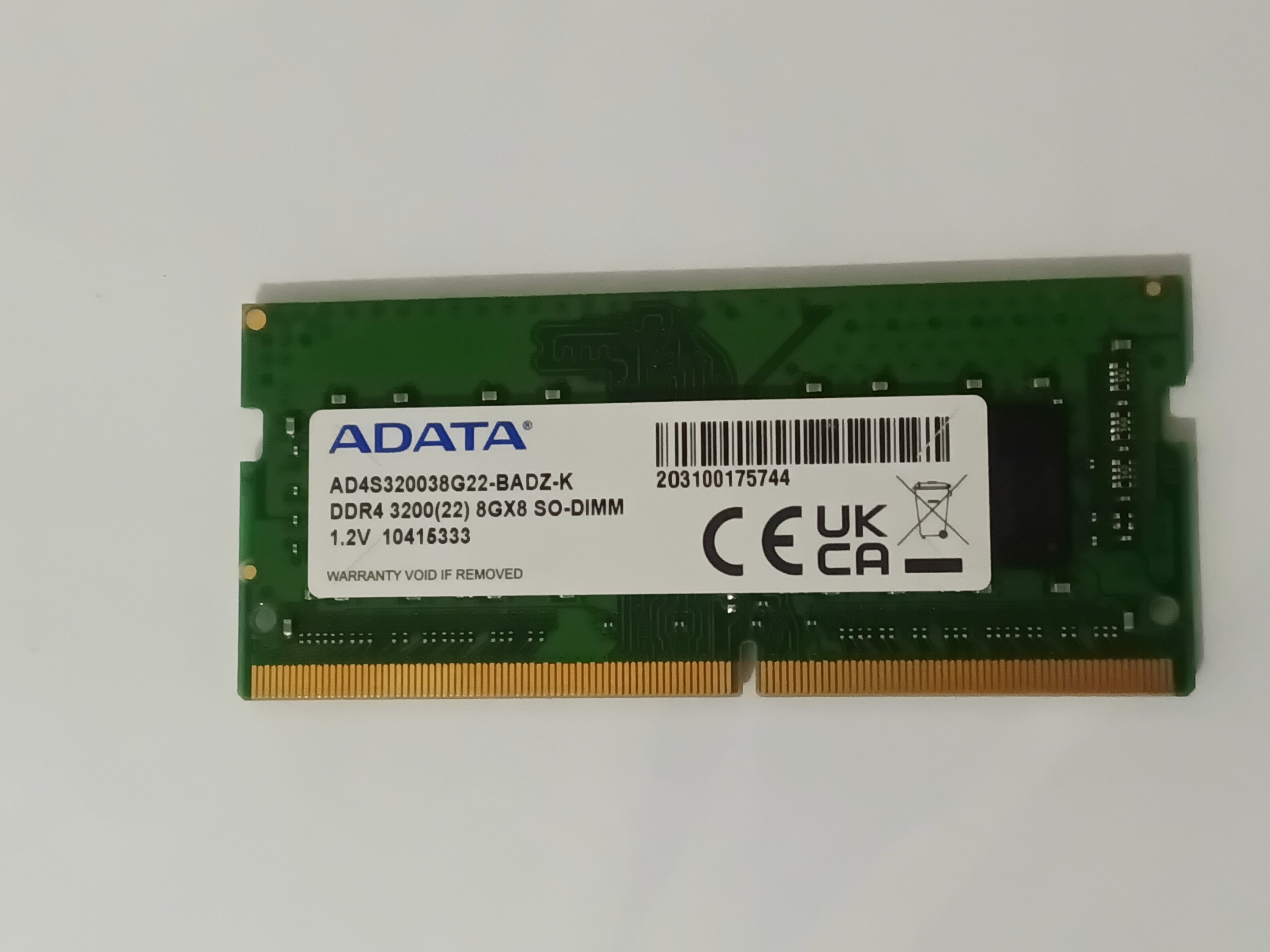 رم 8 گیگ ddr4 3200 برند adata