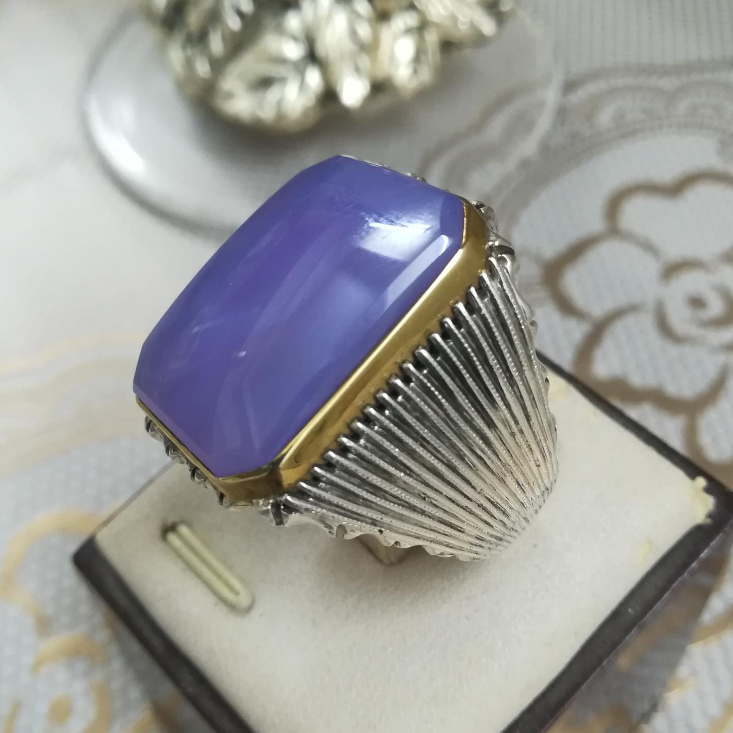 انگشتر نفیس و فاخر عقیق سوسنی یمانی