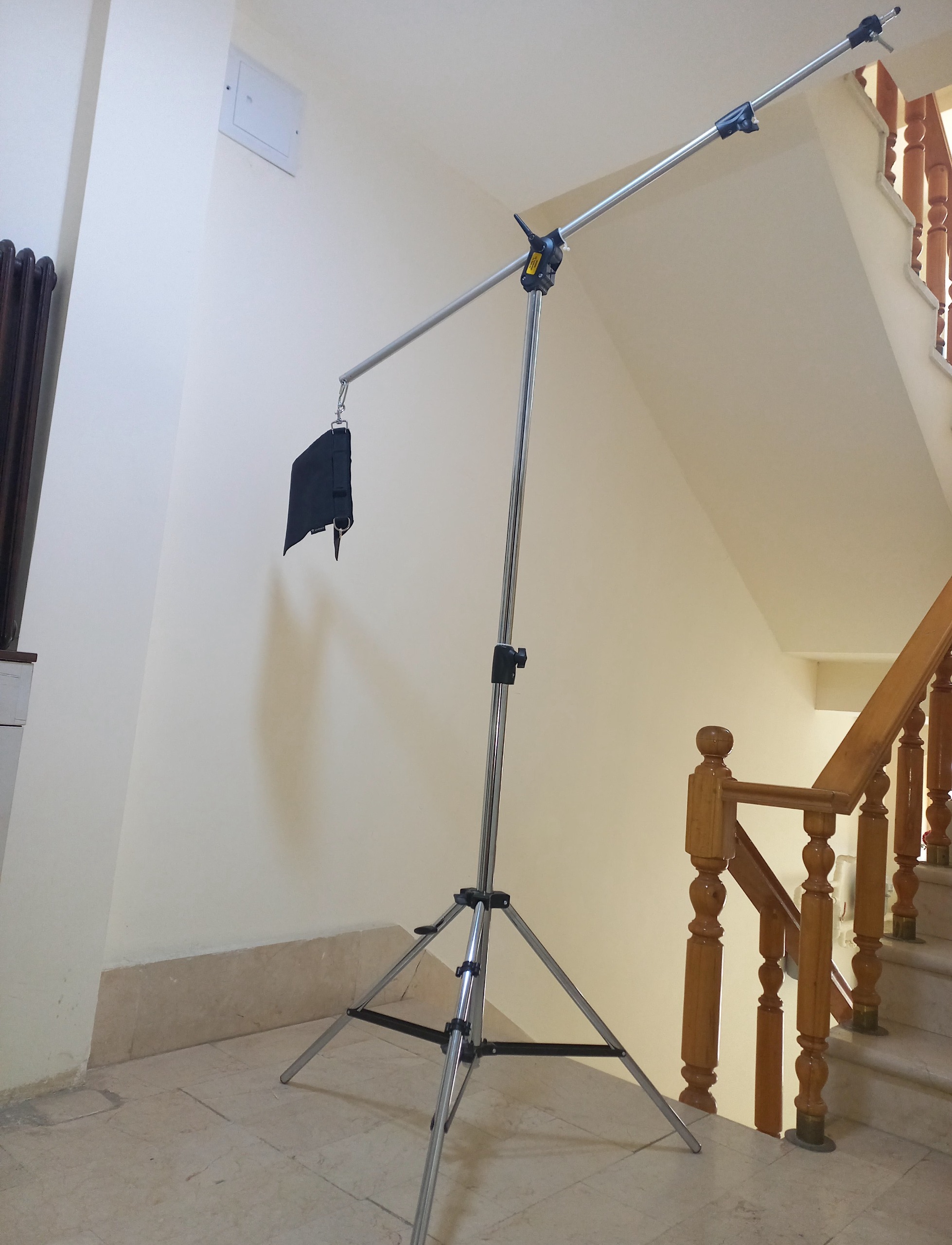 سه پایه و بوم Manfrotto ایتالیا