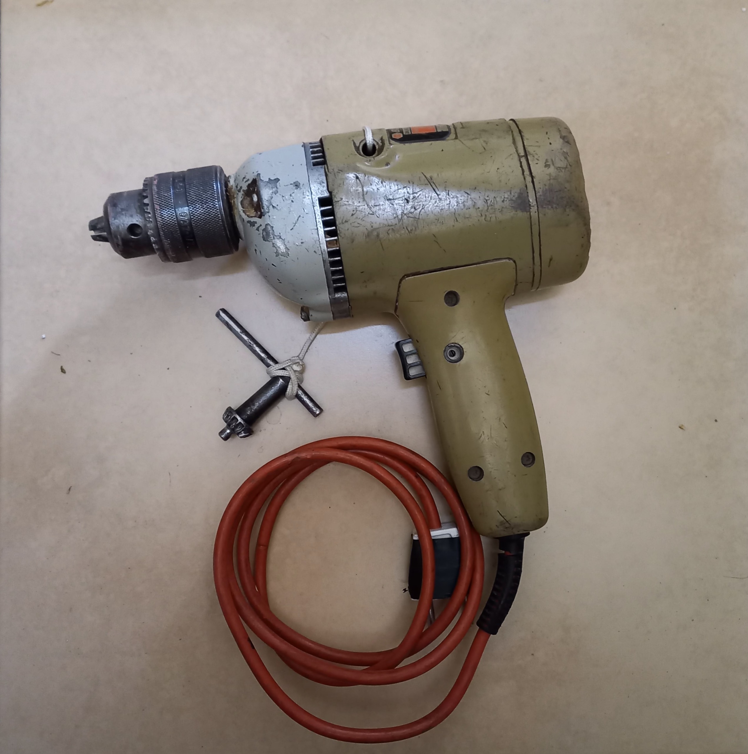 دریل انگلیسی Black Decker
