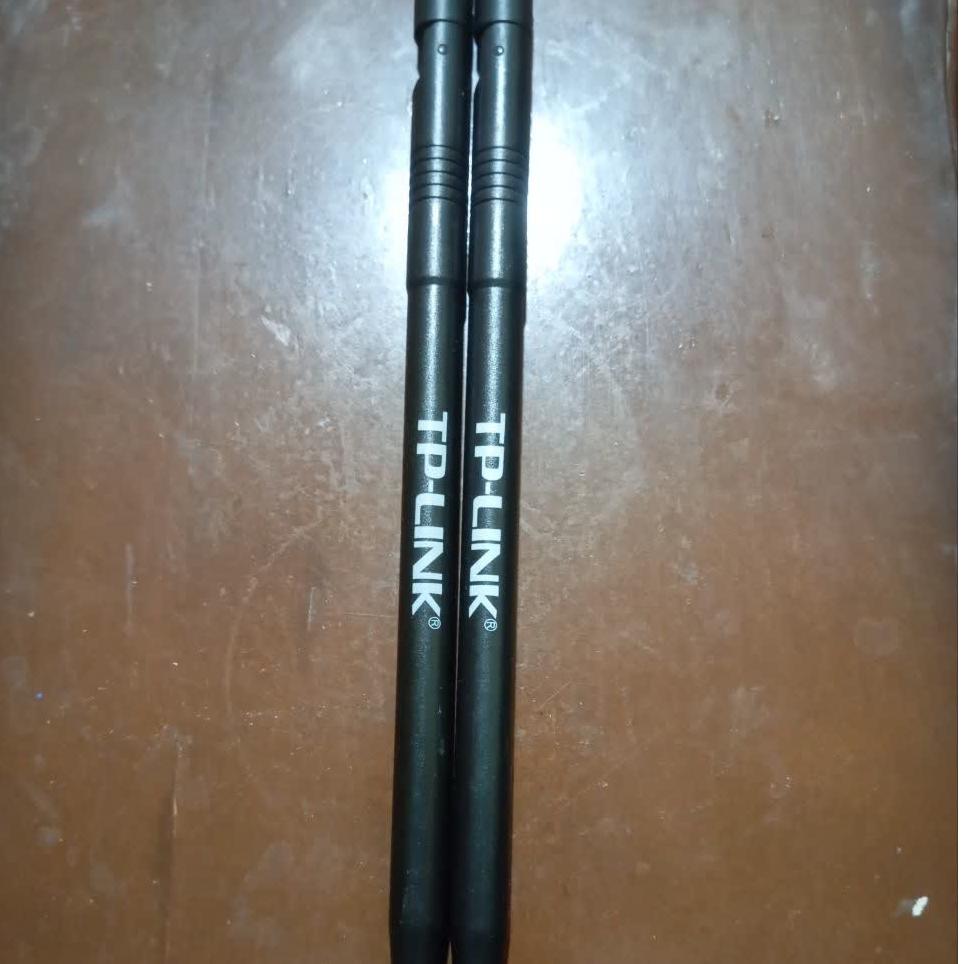 آنتن تقویتی مودم  شامل آنتن 3dbi و 8dbi