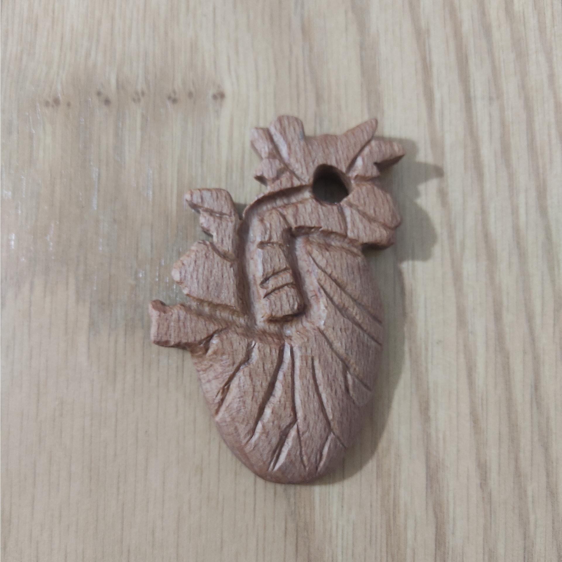 گردنبند و آویز چوبی