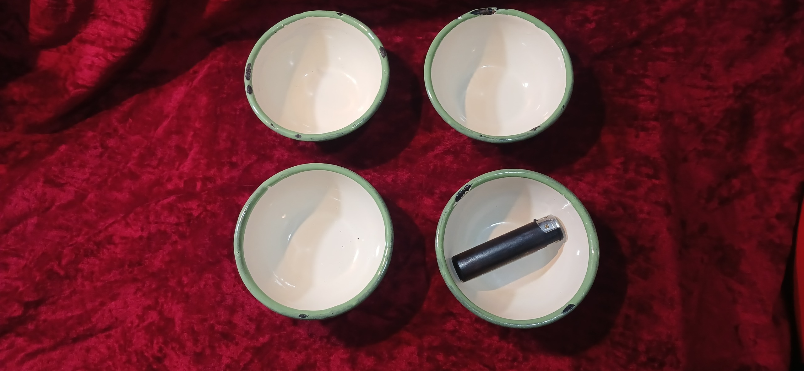 پیاله فلزی آهنی قدیمی (لعابی)