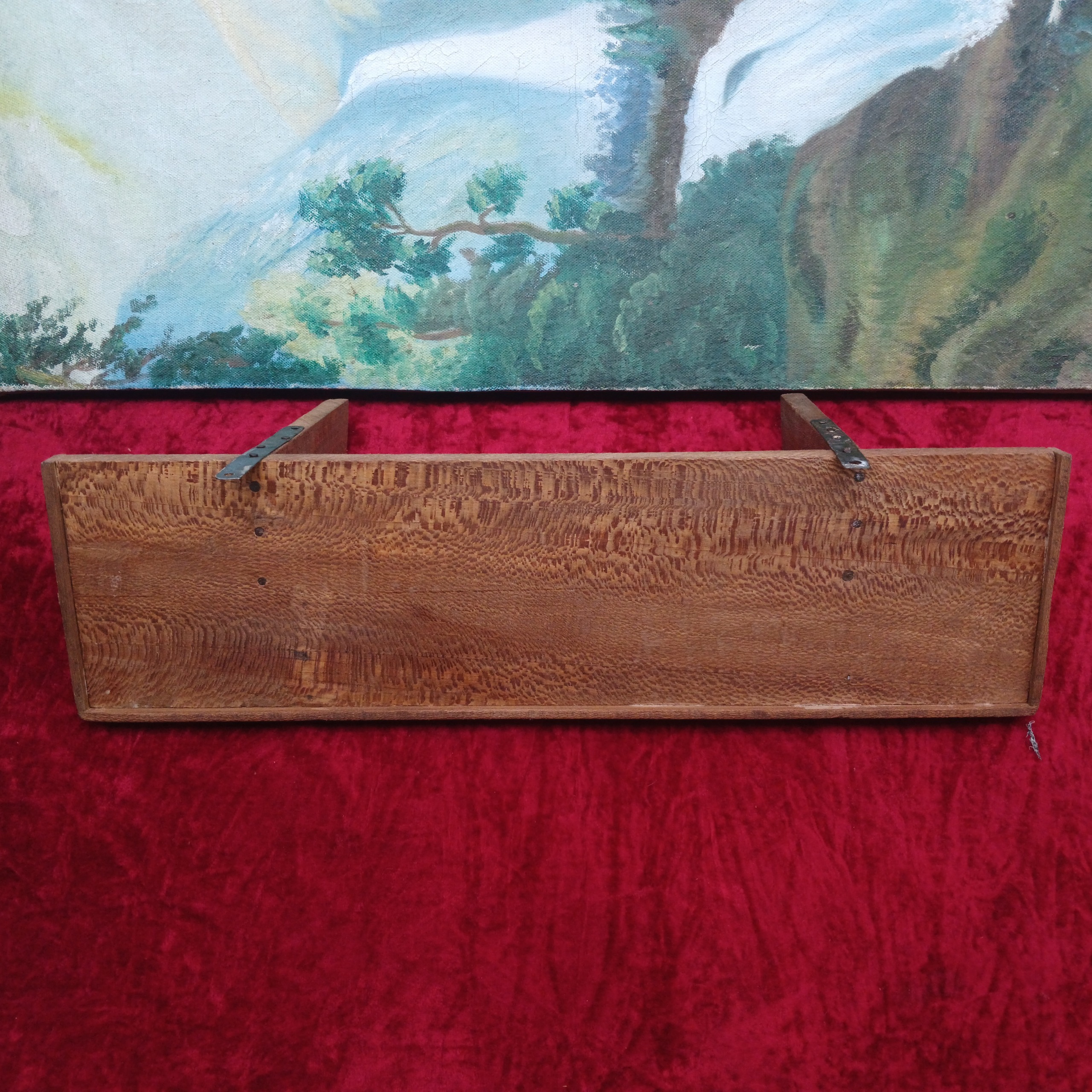 طاقچه چوبی قدیمی