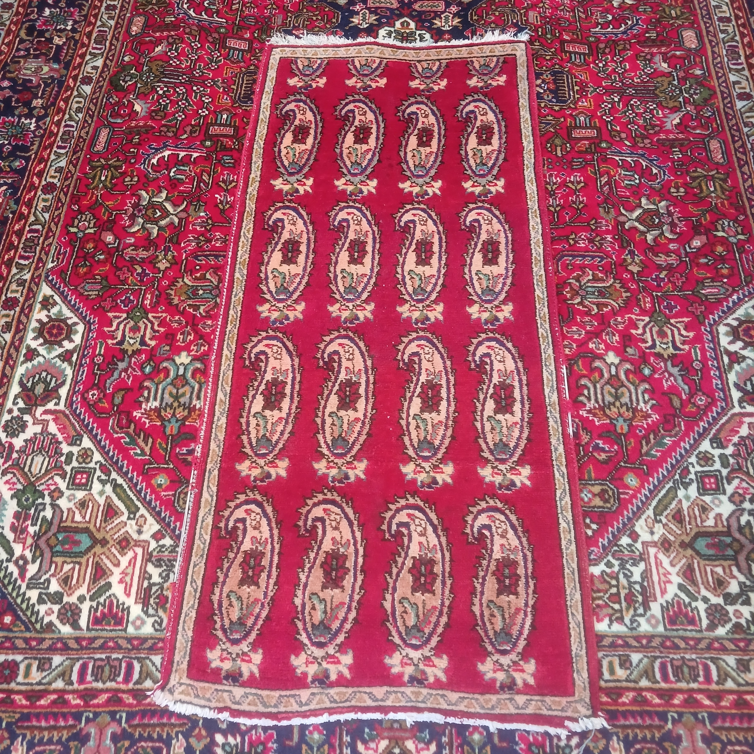 فرش دستباف قدیمی