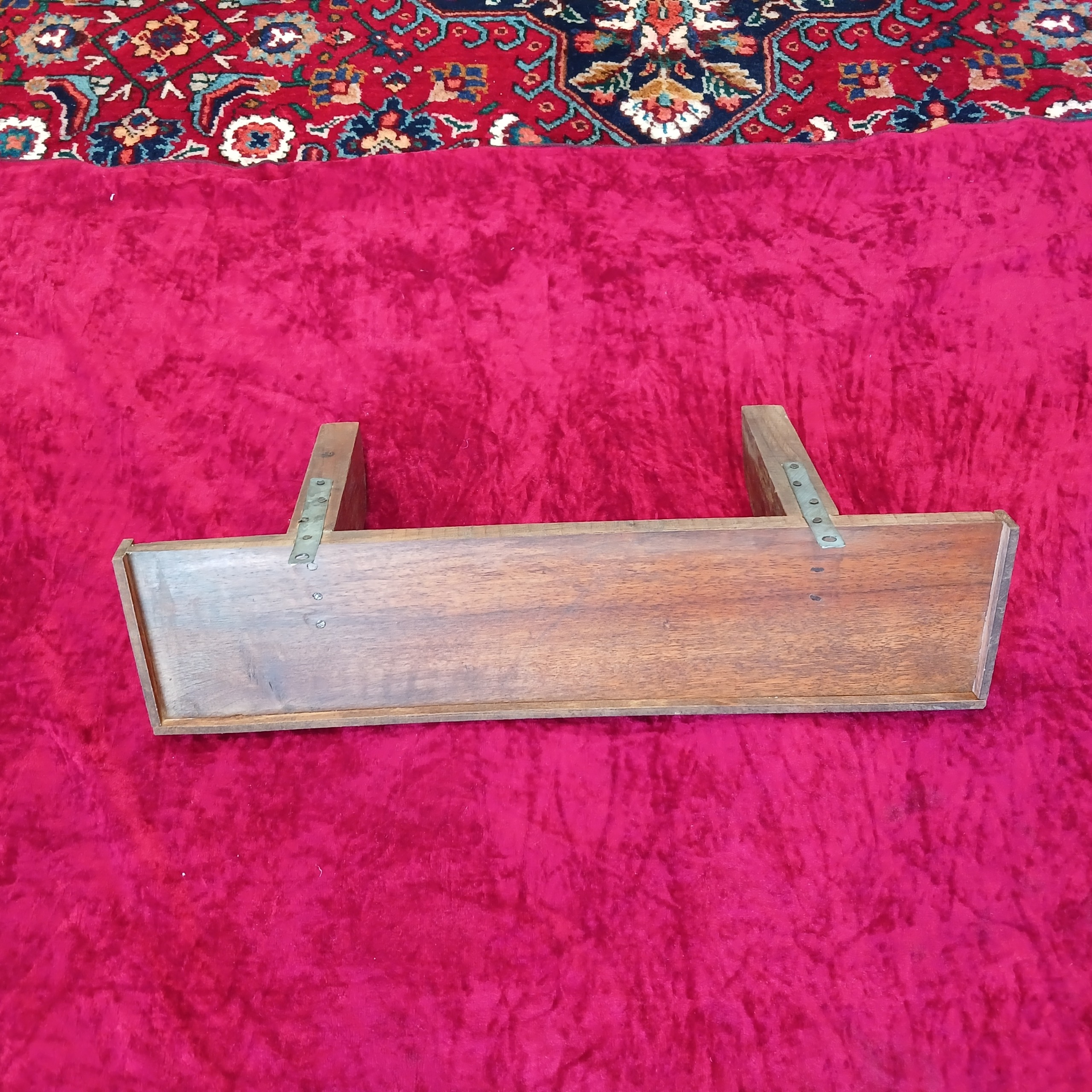 طاقچه چوبی قدیمی (رفچه )