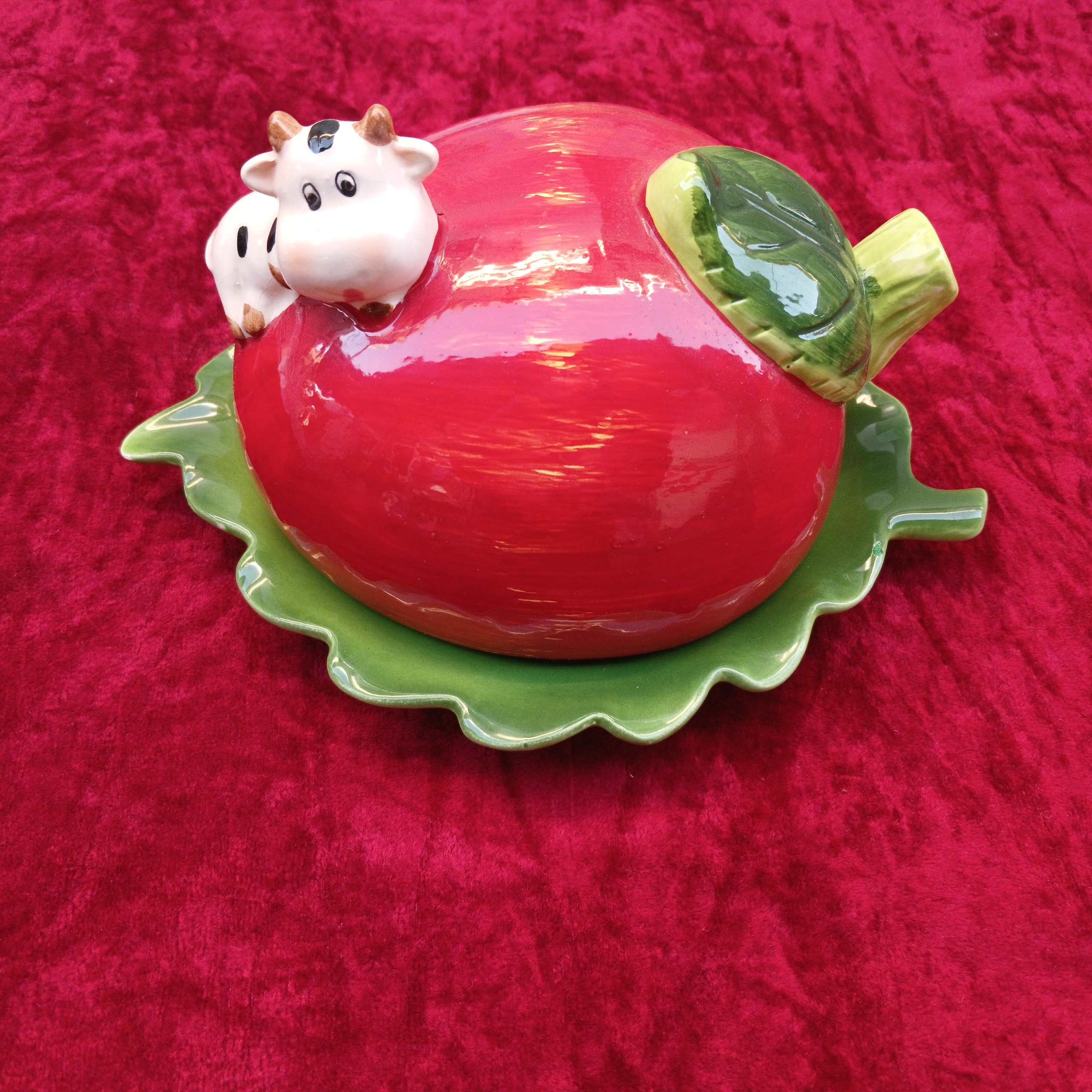 ظرف کره و پنیر خوری