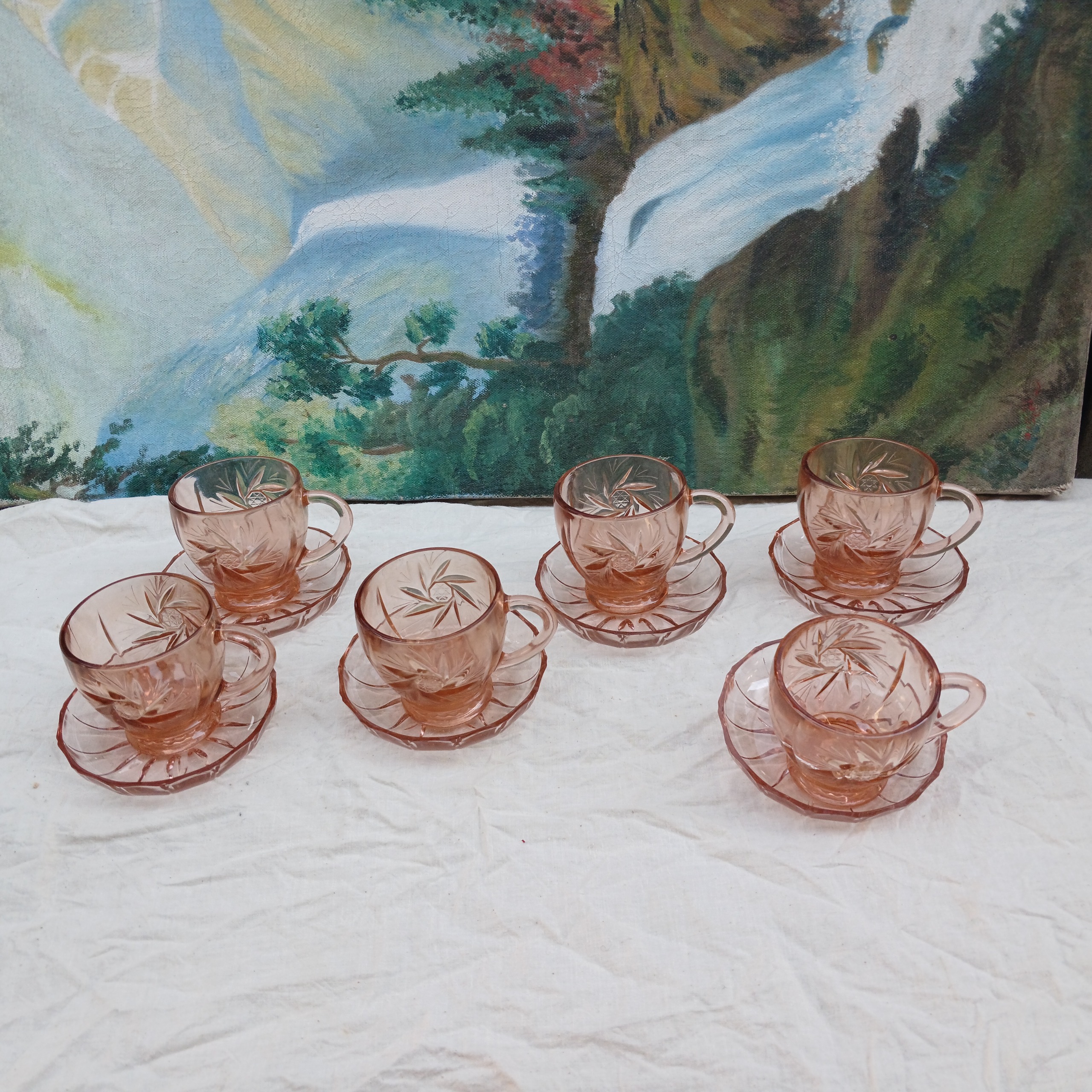 فنجان و نعلبکی شیشه