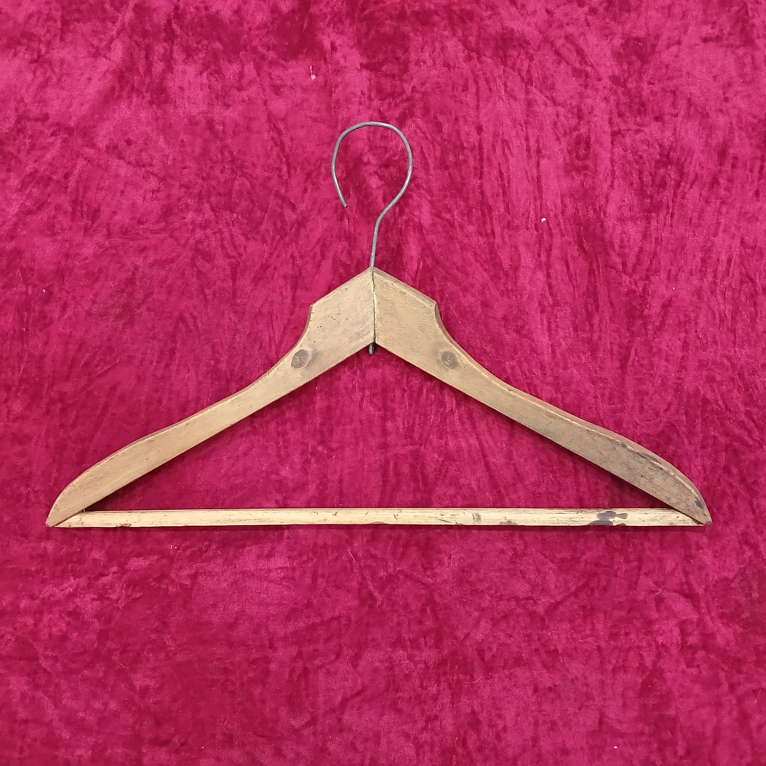 جا لباسی (رخت آویز) چوبی قدیمی
