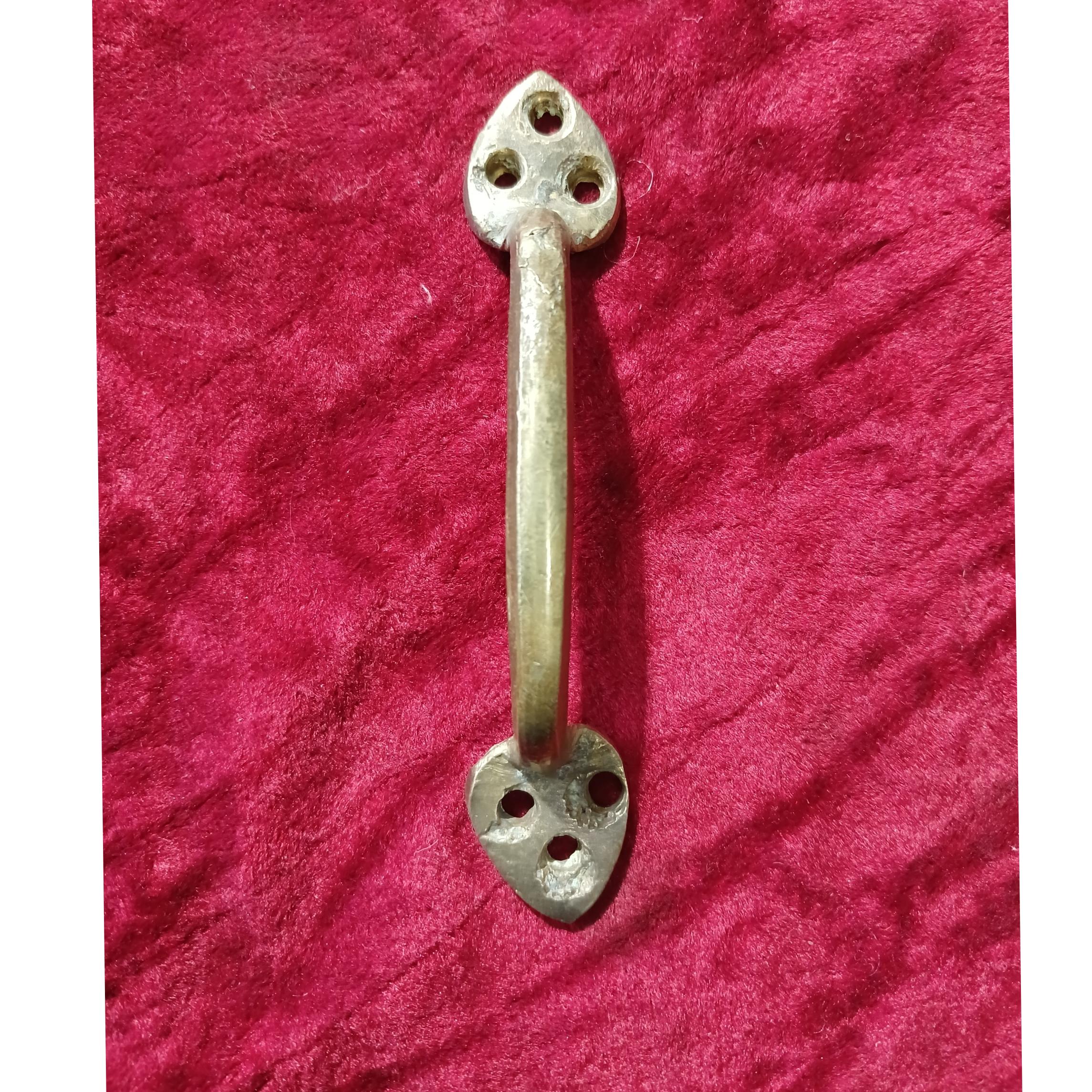 دستگیره برنجی قدیمی