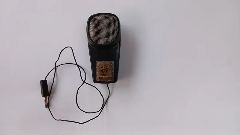 میکروفن خارجی قدیمی